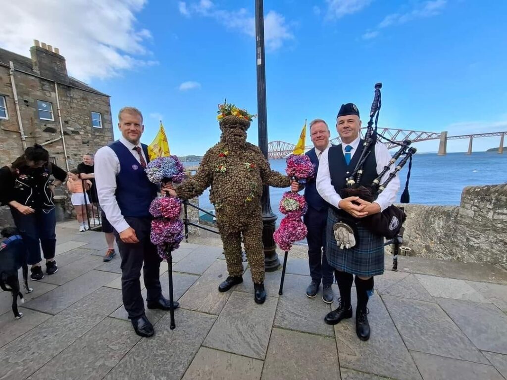 Keith Bagpiper for Hire - Burry Man '24. Forth Pipers